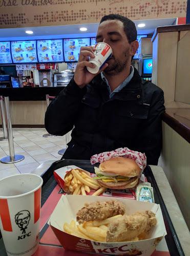 KFC - Millenium Plaza - Restaurante