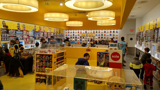 Shopping Mall «Tysons Corner Center», reviews and photos, 1961 Chain Bridge Rd, Tysons, VA 22102, USA