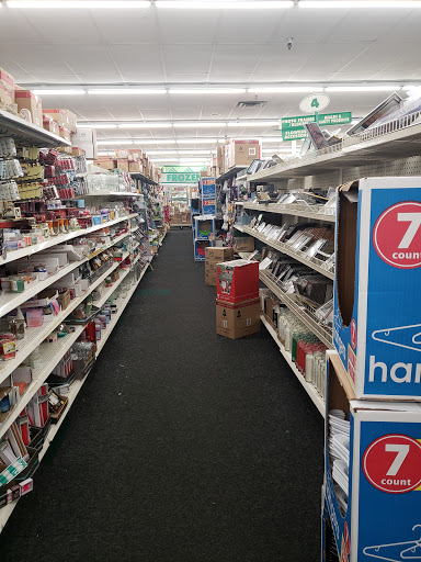 Dollar Store «Dollar Tree», reviews and photos, 1155 W 14 Mile Rd, Clawson, MI 48017, USA