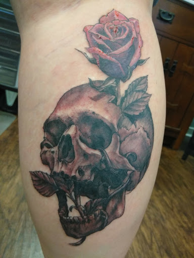 Tattoo Shop «Oshkosh Tattoo & Good Girl», reviews and photos, 223 N Main St, Oshkosh, WI 54901, USA