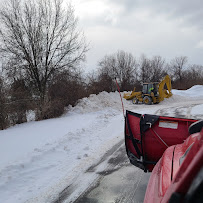 Fantastic Lawns - Landscaping, Excavating, Snow & Ice Removal - Photo 4 - Car repair in Holt, MI, Lansing