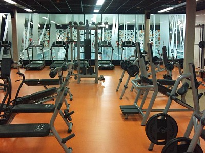 Complex Esportiu Aquàtic L'Argila en La Pobla de Vallbona, Valencia
