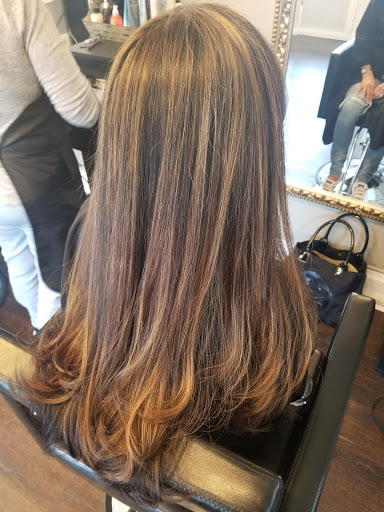 Beauty Salon «Etre Hair Spa», reviews and photos, 117 E River Rd, Rumson, NJ 07760, USA