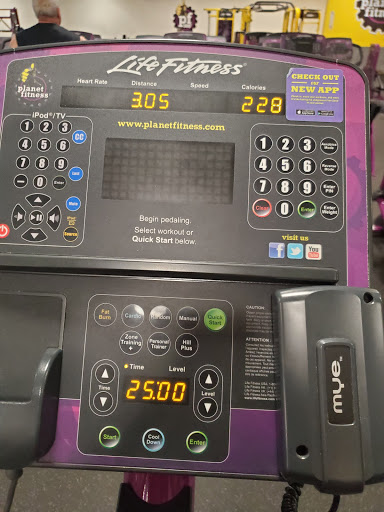 Gym «Planet Fitness», reviews and photos, 1135 E Grand River Ave, Howell, MI 48843, USA