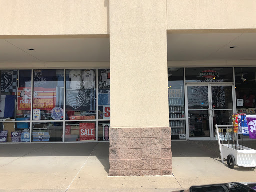 Sportswear Store «Kansas Sampler/Rally House Mission», reviews and photos, 6858 Johnson Dr, Mission, KS 66202, USA