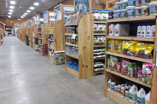 Pet Supply Store «CountryMax - Dewitt», reviews and photos, 3179 Erie Blvd E, Syracuse, NY 13214, USA