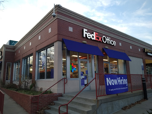 Print Shop «FedEx Office Print & Ship Center», reviews and photos, 612 W 47th St, Kansas City, MO 64112, USA