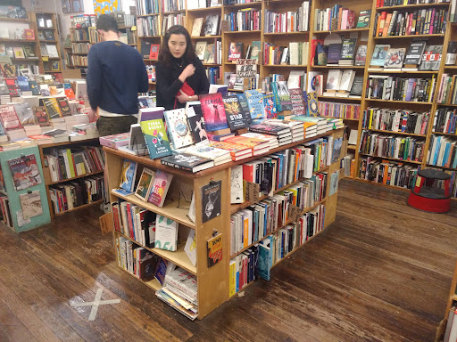 Book Store «Dog Eared Books», reviews and photos, 900 Valencia St, San Francisco, CA 94110, USA