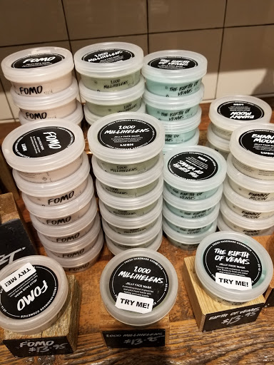Cosmetics Store «Lush Cosmetics», reviews and photos, 104 Walden Galleria, Buffalo, NY 14225, USA