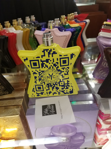 Department Store «Saks Fifth Avenue», reviews and photos, 1350 Polaris Pkwy, Columbus, OH 43240, USA