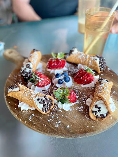 American Restaurant «The Waters Edge Lighthouse», reviews and photos, 2 Freemans Bridge Rd, Glenville, NY 12302, USA