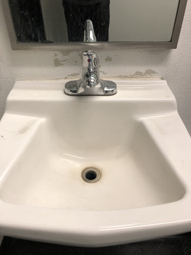 Tire Shop «Tires Plus», reviews and photos, 250 W Merritt Island Causeway, Merritt Island, FL 32952, USA