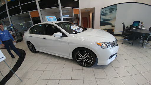 Used Car Dealer «Suburban Honda», reviews and photos, 25100 Haggerty Rd, Farmington Hills, MI 48335, USA