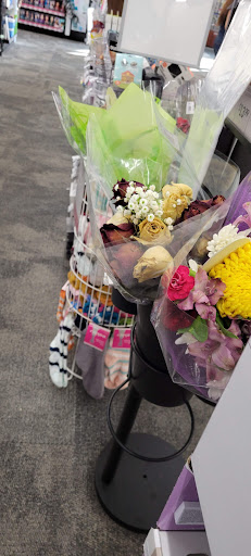 Shopping Mall «Quail Hill Shopping Center», reviews and photos, 6501 - 6875 Quail Hill Pkwy, Irvine, CA 92603, USA