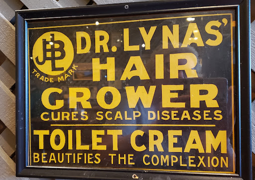 American Restaurant «Cracker Barrel Old Country Store», reviews and photos, 30 Research Dr, Milford, CT 06460, USA