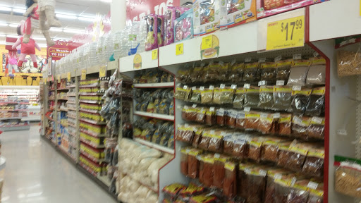 Grocery Store «Lowes Mercado», reviews and photos, 1320 S Federal Blvd, Denver, CO 80219, USA