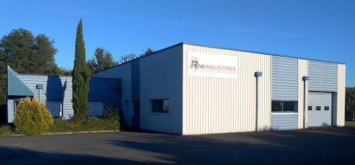 Réal Industries à Cornillé-les-Caves
