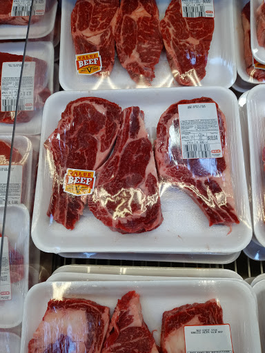 Grocery Store «H-E-B Grocery», reviews and photos, 3590 College St, Beaumont, TX 77701, USA