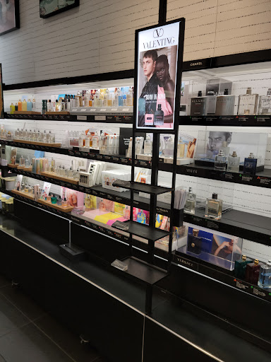 Cosmetics Store «SEPHORA», reviews and photos, 1689 Arden Way #1084, Sacramento, CA 95815, USA