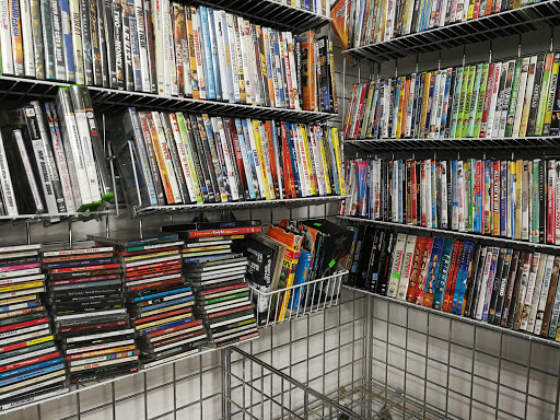 Thrift Store «Goodwill Retail Store of Chesterfield – The Valley», reviews and photos, 17355 Edison Ave, Chesterfield, MO 63005, USA