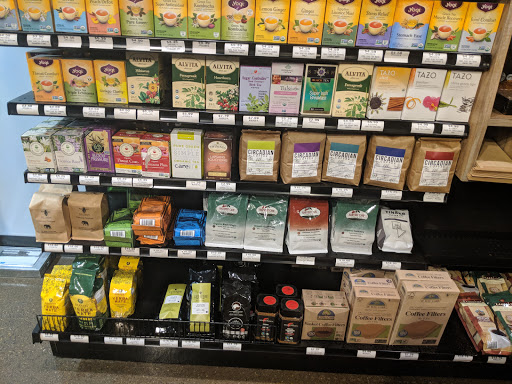 Grocery Store «Tyner Pond Market», reviews and photos, 120 S Audubon Rd, Indianapolis, IN 46219, USA