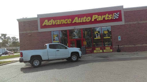 Auto Parts Store «Advance Auto Parts», reviews and photos, 31020 Utica Rd, Fraser, MI 48026, USA