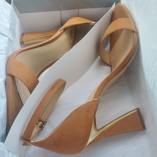 Shoe Store «DSW Designer Shoe Warehouse», reviews and photos, 346 Newnan Crossing Bypass, Newnan, GA 30265, USA