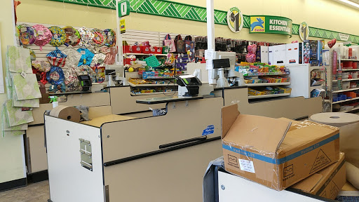 Dollar Store «Dollar Tree», reviews and photos, 174 Chase Ave, Waterbury, CT 06704, USA