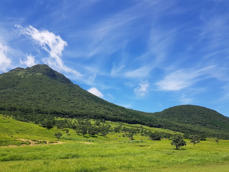 由布岳登山口駐車場