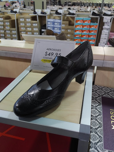 Shoe Store «DSW Designer Shoe Warehouse», reviews and photos, 344 Providence Hwy, Dedham, MA 02026, USA