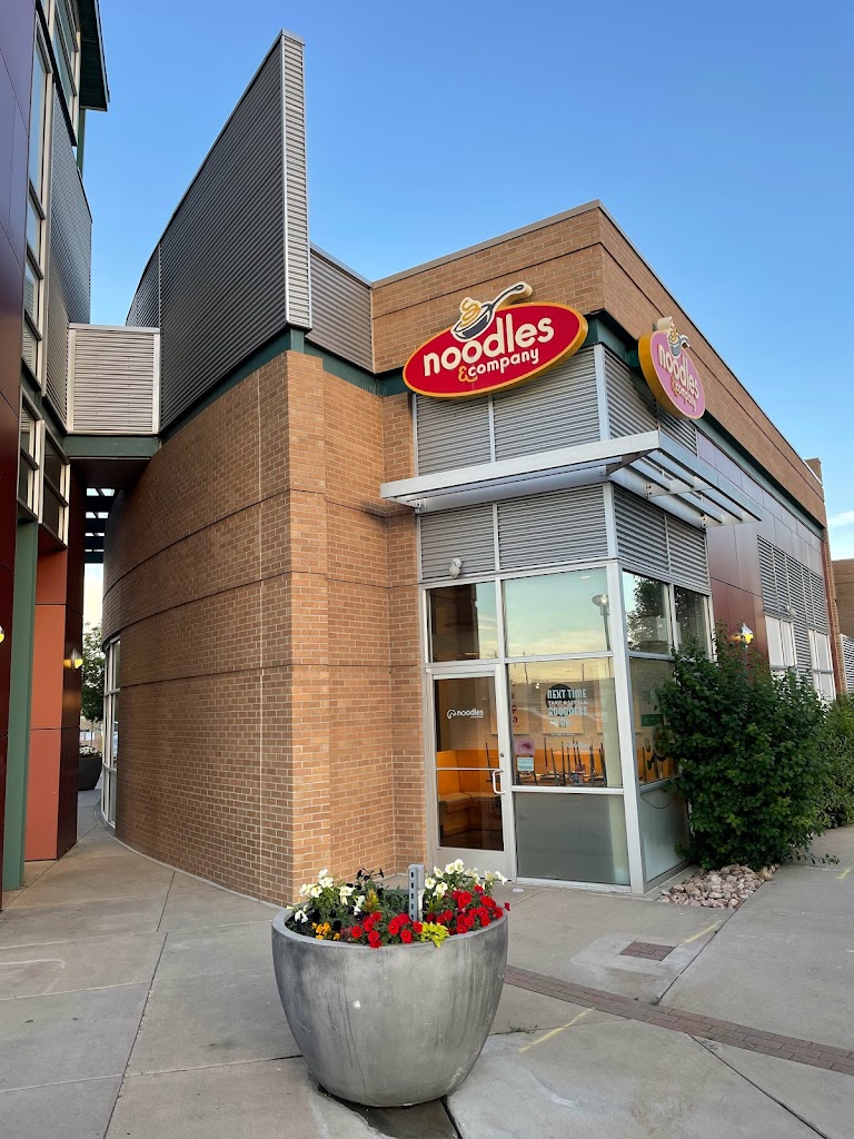 Noodles and Company 80011