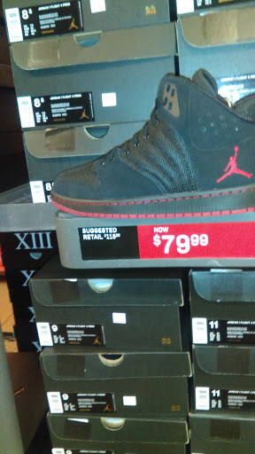 Clothing Store «Nike Factory Store», reviews and photos, 10700 Factory Shop Blvd, Gulfport, MS 39503, USA