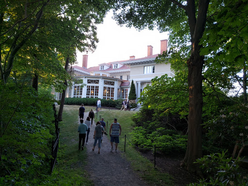 Hotel «Wylie Inn and Conference Center», reviews and photos, 295 Hale St, Beverly, MA 01915, USA