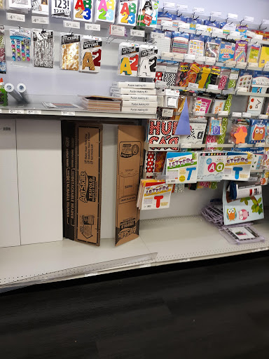 Office Supply Store «Staples», reviews and photos, 1201 Kings Hwy, Fairfield, CT 06824, USA