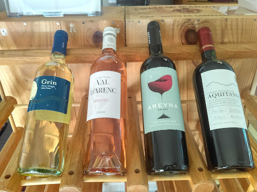 Wine Store «San Dimas Wine Shop & Tasting Room», reviews and photos, 225 W Bonita Ave, San Dimas, CA 91773, USA