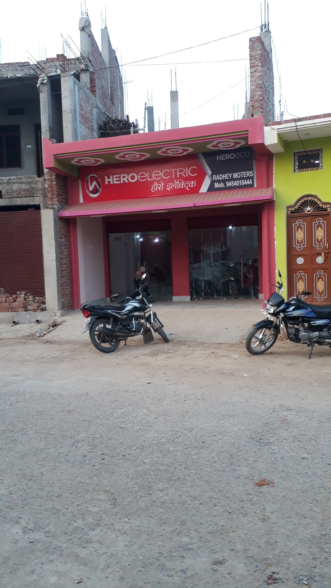 राधे मोटर्स