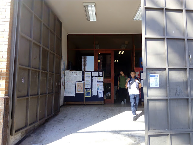 Opiniones de Escuela Ingenieria Civil Industrial Universidad De Valparaíso en Valparaíso - Universidad
