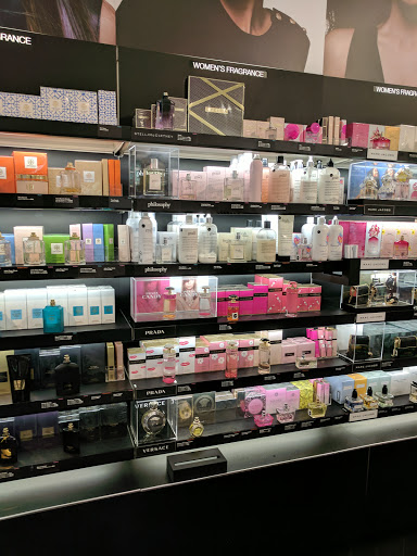 Cosmetics Store «SEPHORA», reviews and photos, 3200 N Sepulveda Blvd, Manhattan Beach, CA 90266, USA
