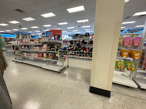 Clothing Store «Ross Dress for Less», reviews and photos, 2540 Cumberland Blvd SE, Smyrna, GA 30080, USA