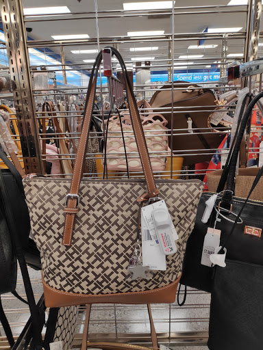 Clothing Store «Ross Dress for Less», reviews and photos, 2745 E Bidwell St, Folsom, CA 95630, USA