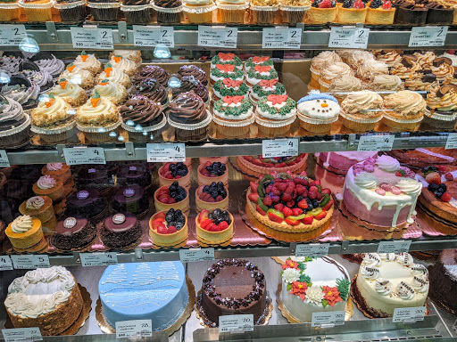 Grocery Store «Whole Foods Market», reviews and photos, 2693 Edmondson Rd, Cincinnati, OH 45209, USA