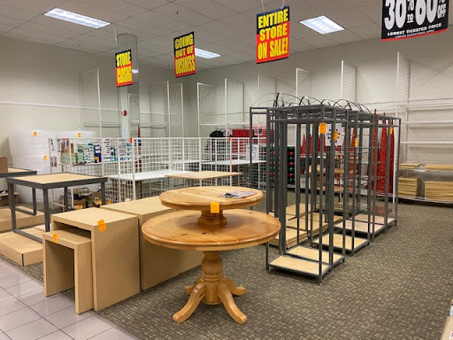 Shopping Mall «South Mall», reviews and photos, 3300 Lehigh St, Allentown, PA 18103, USA