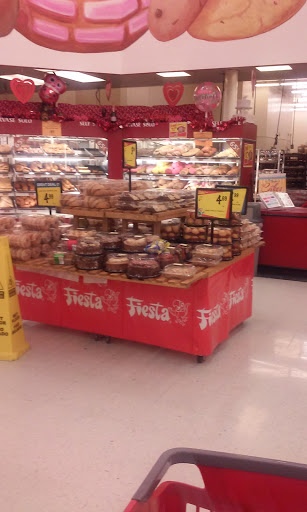 Grocery Store «Fiesta Mart», reviews and photos, 611 W Jefferson Blvd, Dallas, TX 75208, USA