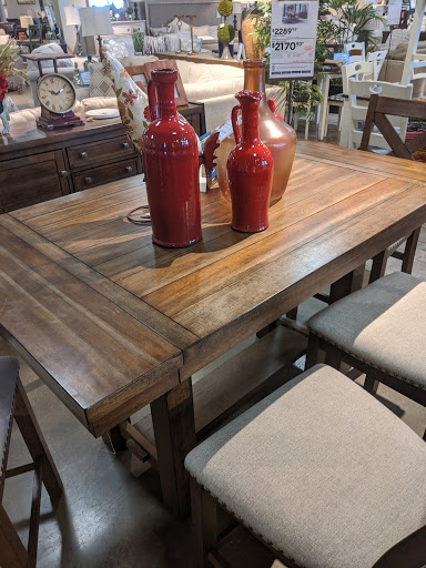 Furniture Store «Ashley HomeStore», reviews and photos, 1711 Ritchie Station Ct, Capitol Heights, MD 20743, USA