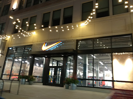 Sportswear Store «Nike», reviews and photos, 1261 Woodward Ave, Detroit, MI 48226, USA