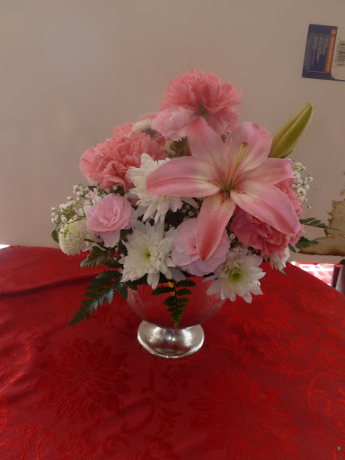Florist «Downey Chapel Florist», reviews and photos, 11105 Paramount Blvd, Downey, CA 90241, USA