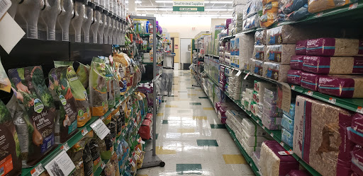 Pet Supply Store «Pet Supplies Plus», reviews and photos, 5229 Library Rd, Bethel Park, PA 15102, USA