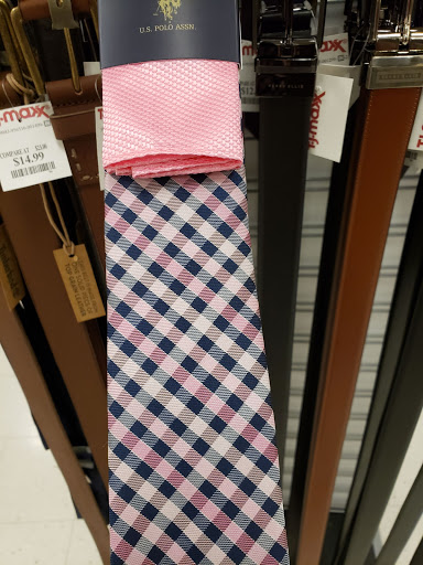 Department Store «T.J. Maxx», reviews and photos, 5500 Sunrise Hwy, Massapequa, NY 11758, USA