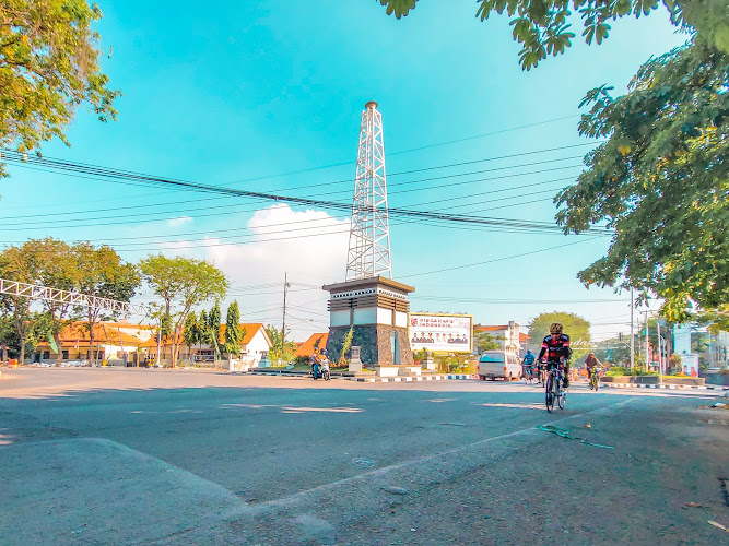 Tugu Miniatur Gardu Suling