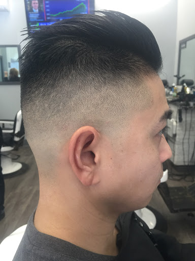 Barber Shop «Hills barber shop», reviews and photos, 7223 Austin St, Forest Hills, NY 11375, USA